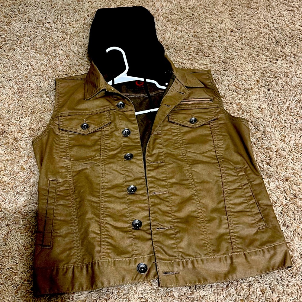 Never worn Tan and black jean Guess vest with hoodie.